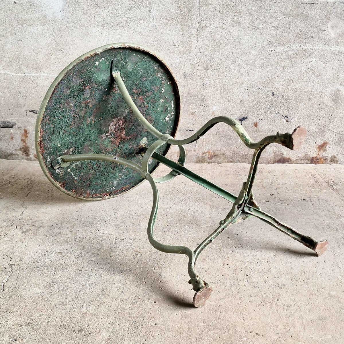 Arras Garden Table-photo-4
