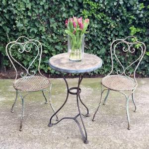 Table de jardin