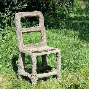 Chaise en faux bois