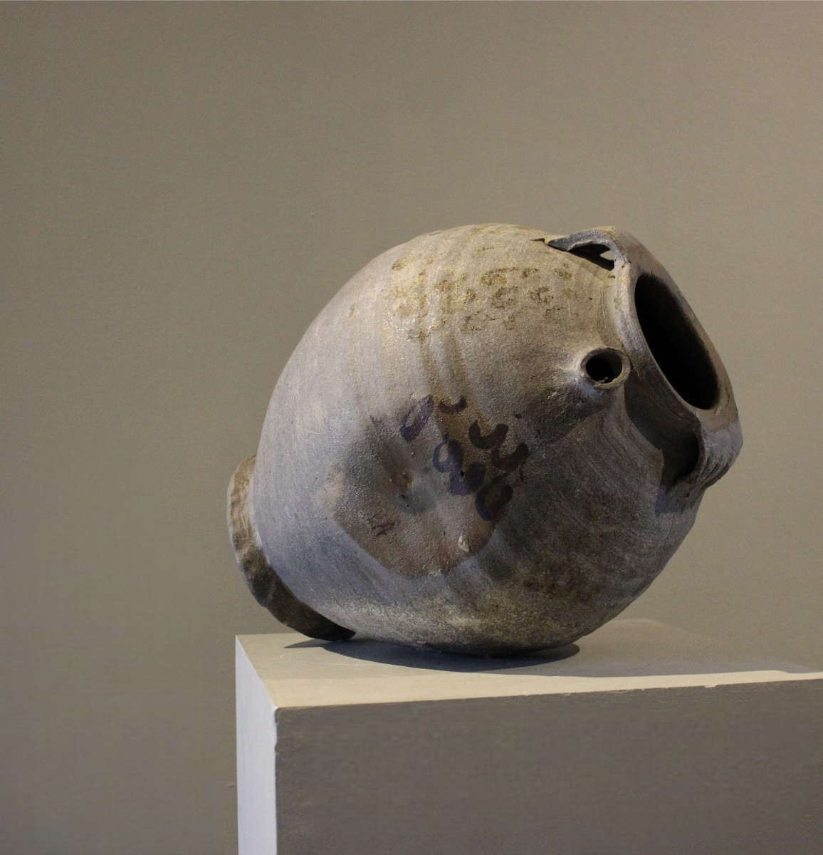 Grande cruche de Pingsdorf médiéval-photo-1