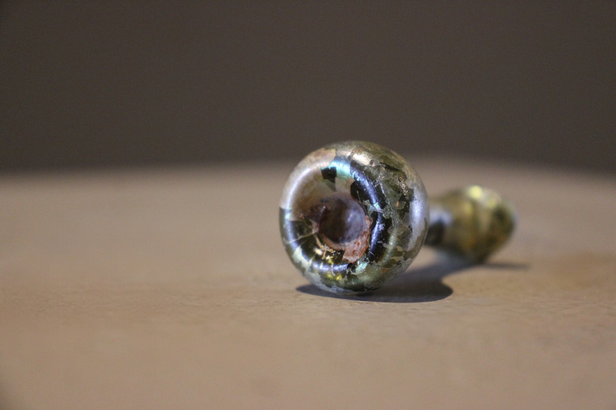 petite fiole en verre médiévale-photo-2