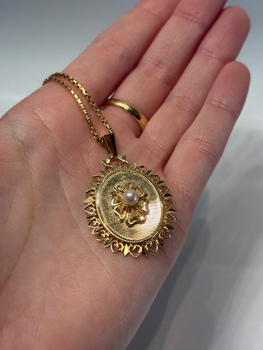 Pendentif ovale or et perle -photo-1