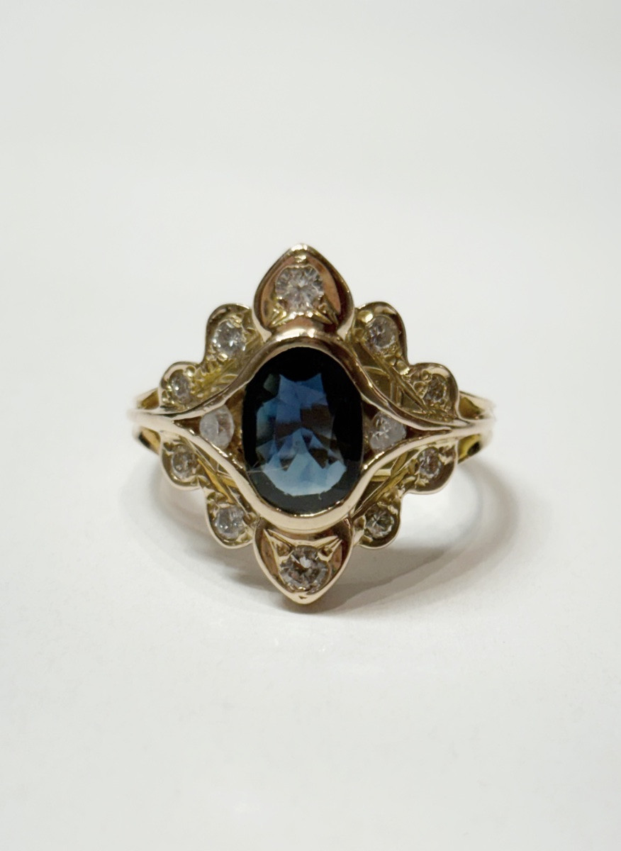 Eye Or Almond Ring In Gold With Diamonds And Sapphire-photo-2