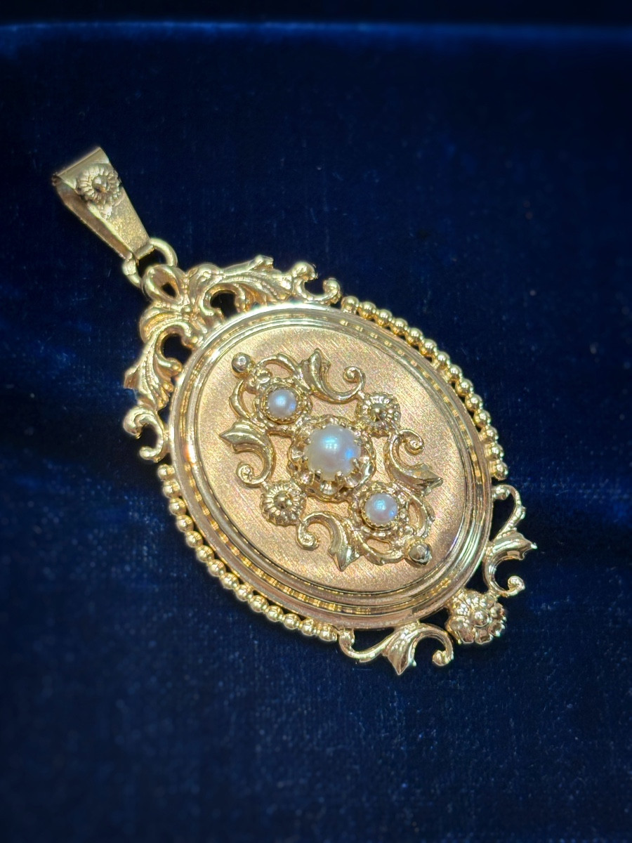 Napoleon III Gold And Pearl Pendant