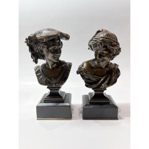 Paire de bustes Le Rieur Napolitain et La Rieuse Napolitaine signés Carpeaux 
