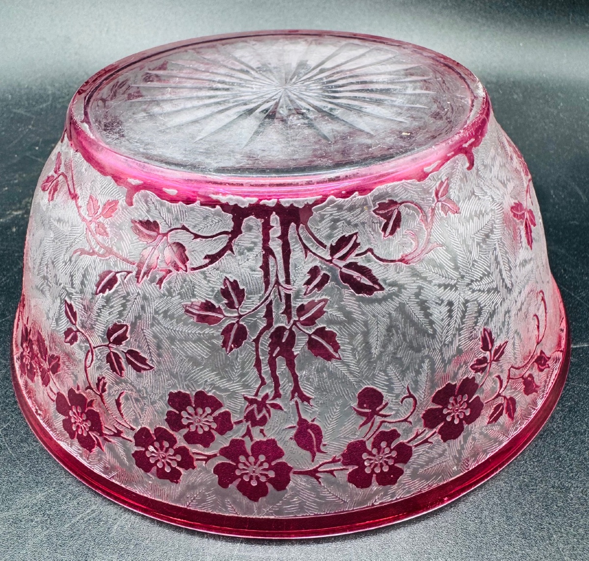 BACCARAT - Coupe en cristal dégagé à l'acide-photo-3