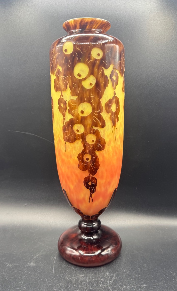 Charles SCHNEIDER - Le Verre Français - Grand vase à décor de feuilles de chêne