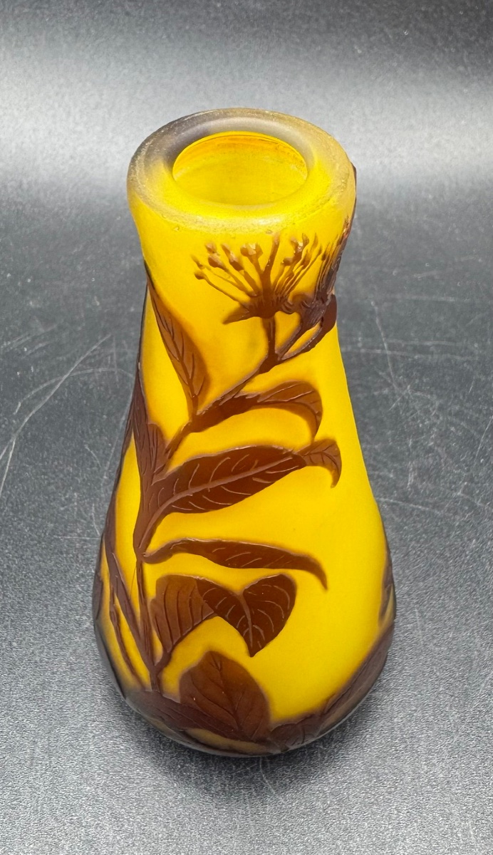 émile Gallé - Small Art Nouveau Vase With Floral Design-photo-2