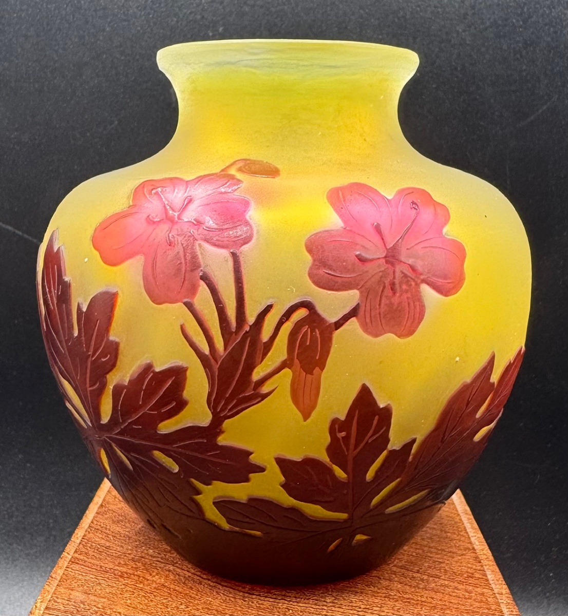 Émile Gallé Nancy - Vase à décor de pensées dégagées à l'acide - époque Art Nouveau-photo-4