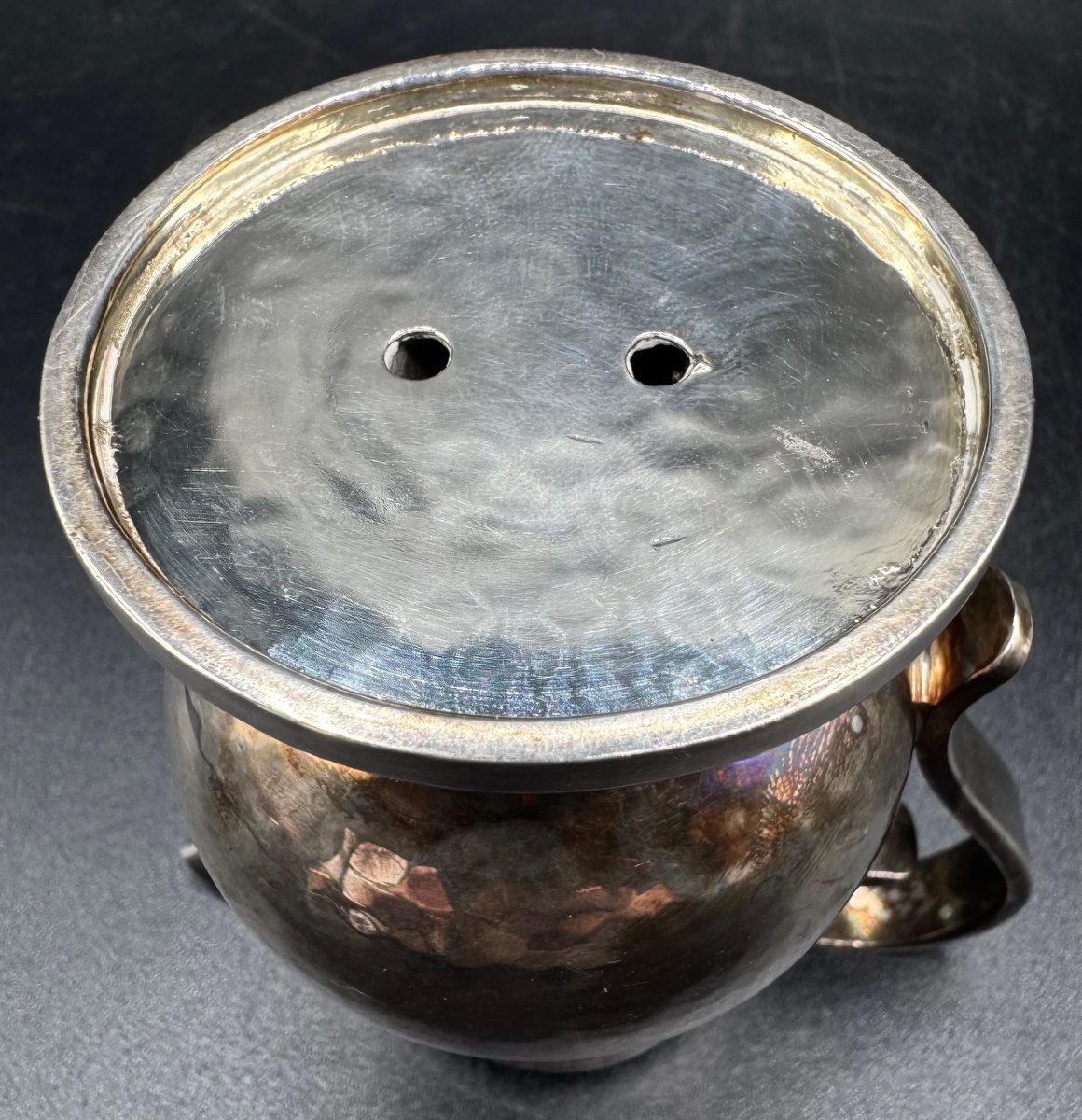 Pierre MEURGEY - Pot à lait métal argenté martelé style Dèsprés Gourmette-photo-2