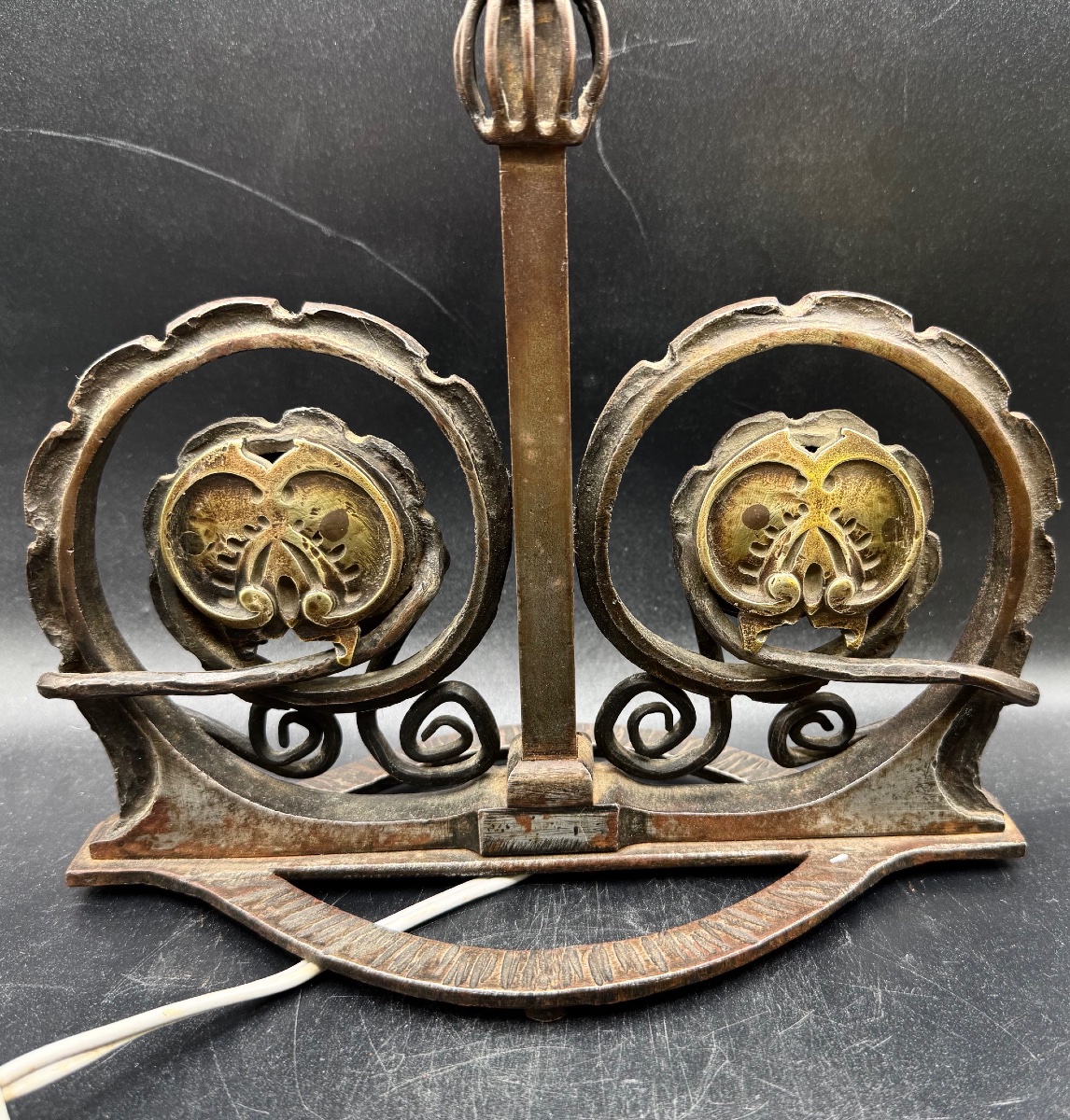 Art Deco Lamp In Wrought Iron, Bronze, And Marble-effect Glass—in The Style Of Brandt Or Zadounaisky-photo-3