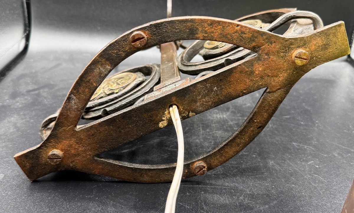 Art Deco Lamp In Wrought Iron, Bronze, And Marble-effect Glass—in The Style Of Brandt Or Zadounaisky-photo-5