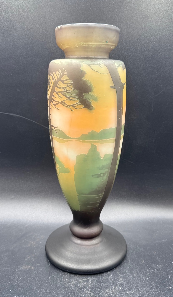 Muller Frères - Vase With A Lake Landscape Design-photo-3