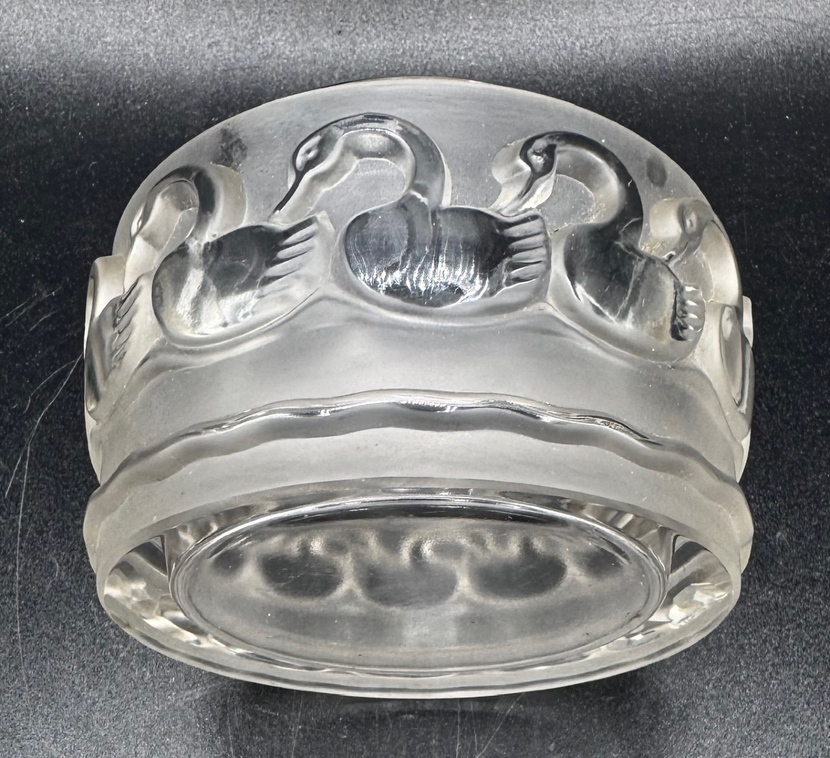 Lalique France - Box / Candy Box With Swan Design-photo-4