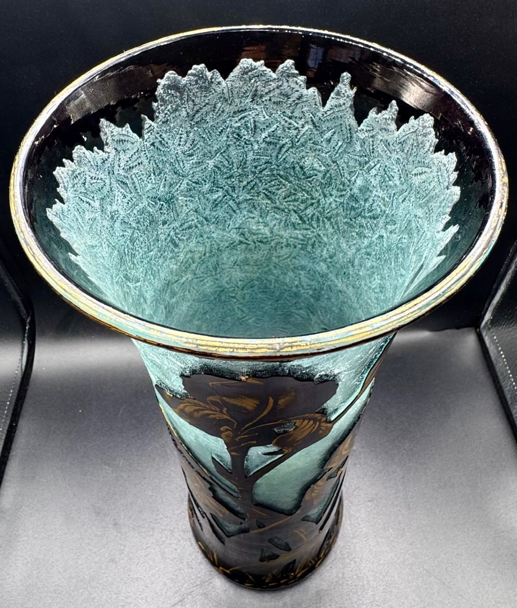 Baccarat - Large Multilayered Crystal Vase With Acid-etched Iris Design - Circa 1900-photo-2