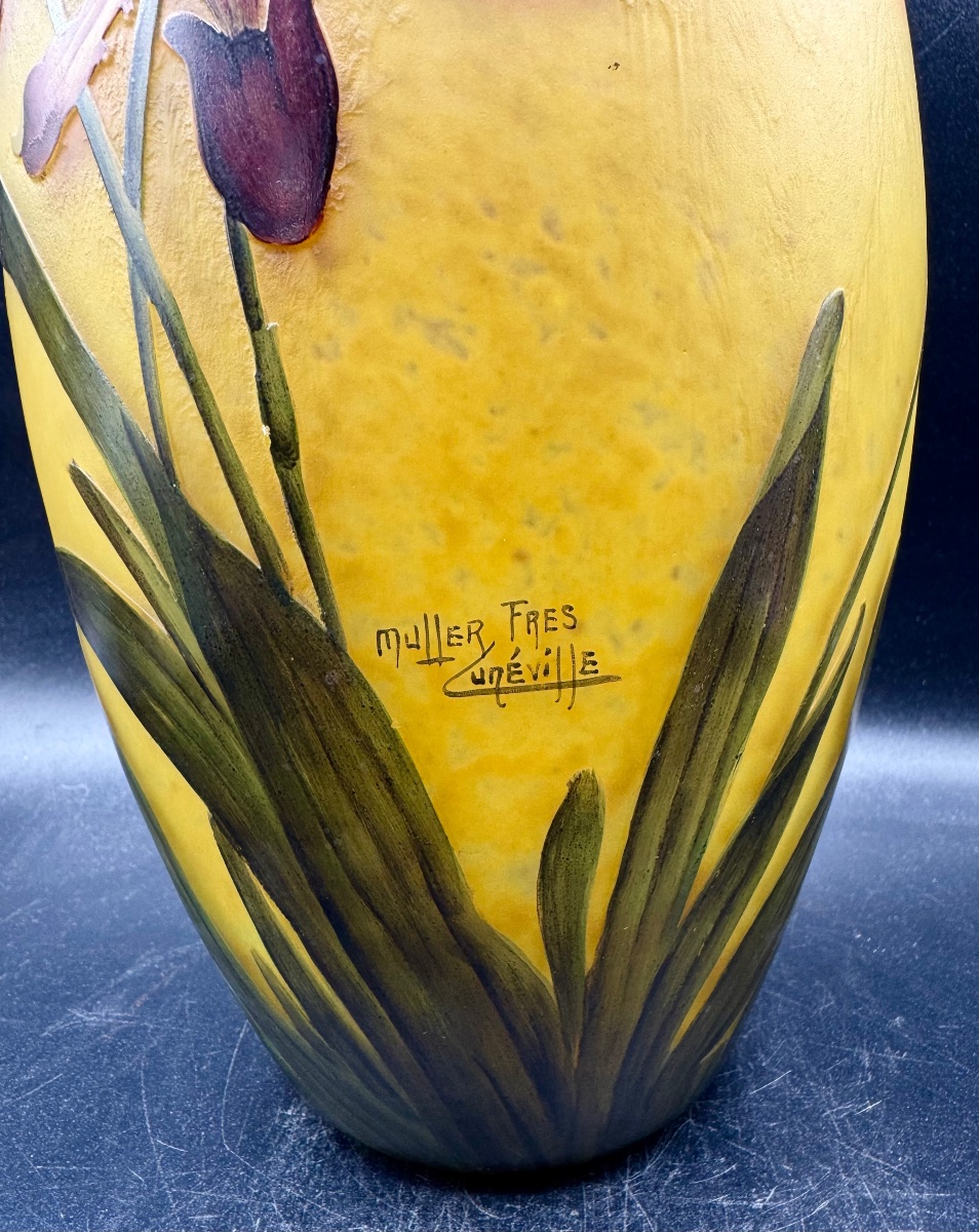MULLER FRÈRES LUNEVILLE - Vase d'époque Art Nouveau à décor d'iris-photo-3