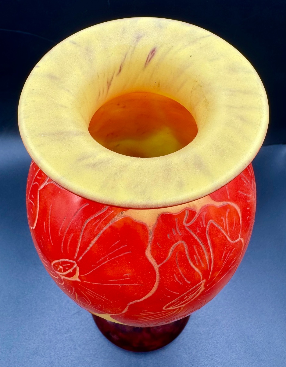 Charles Schneider - French Glass - Vase With Poppy Design -photo-3