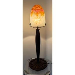 DAUM NANCY - Grande Lampe fer forgé, Laiton et verre marmoréen