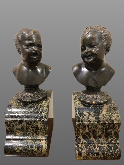 Paire De Sculptures En Bronze