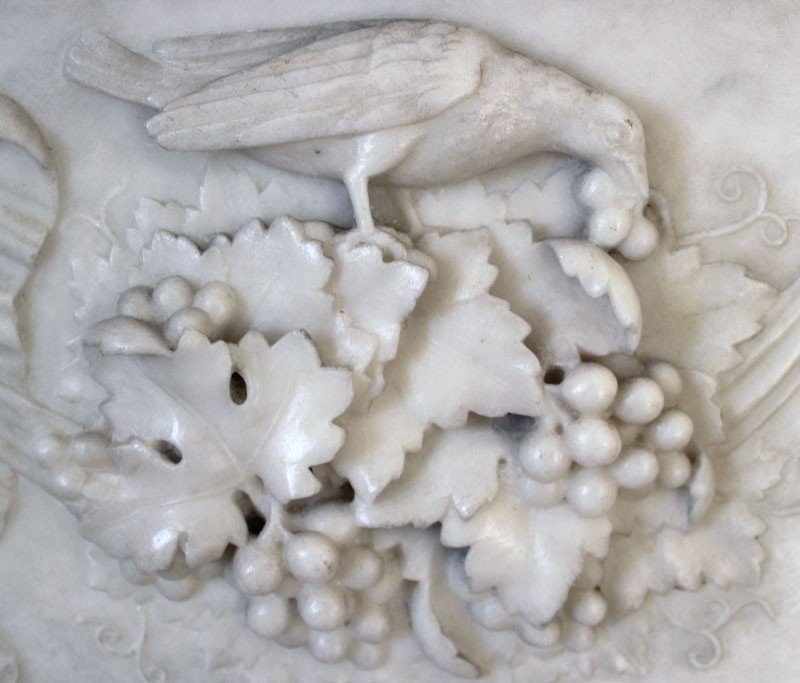 Important Fireplace In White Carrara Marble-photo-5