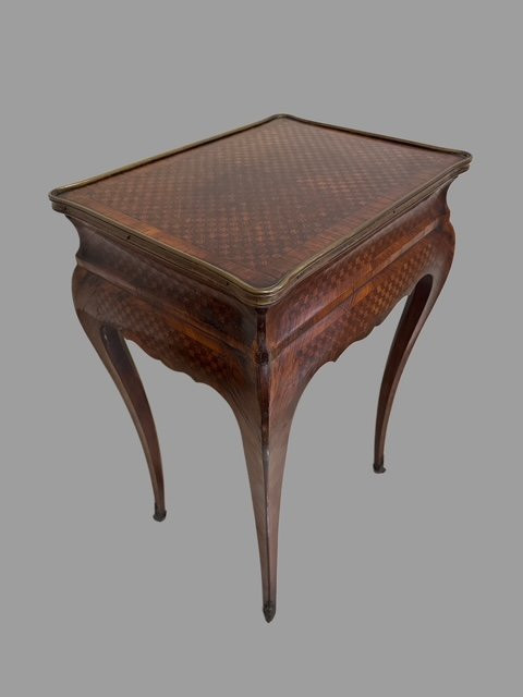 Small Table-photo-4