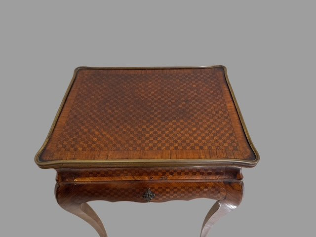 Small Table-photo-7
