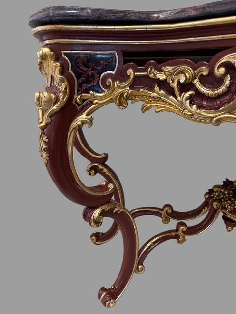 A Lacquered And Gilt Wood Console -photo-6