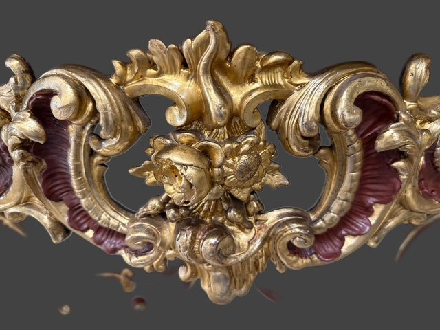 A Lacquered And Gilt Wood Console -photo-7