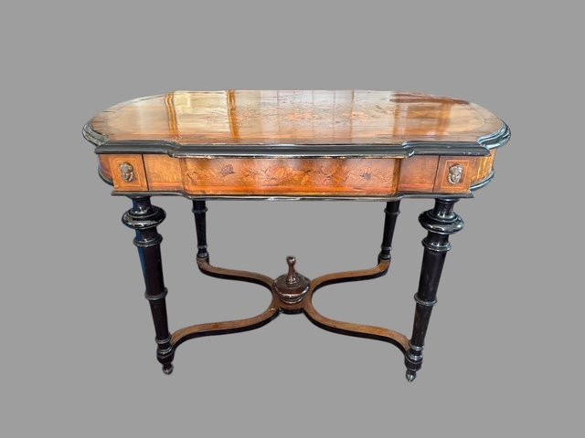 Table marquetérie-photo-2