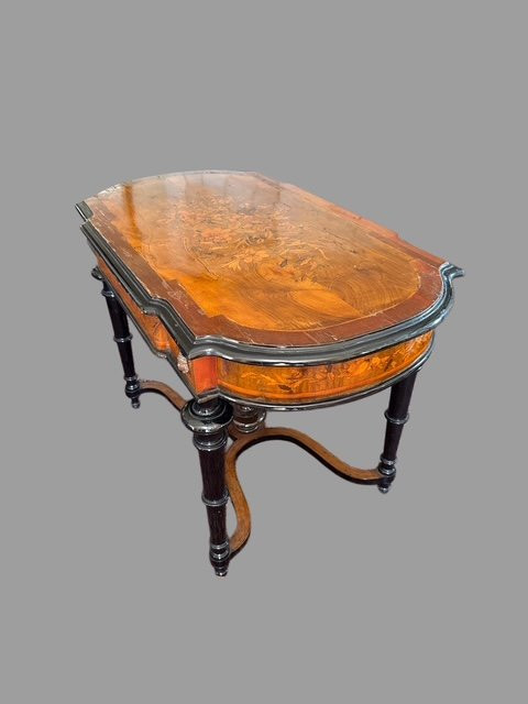 Table marquetérie-photo-1