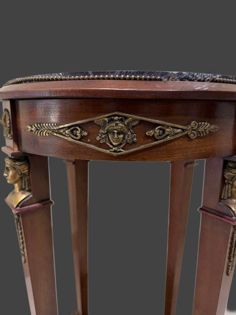 Table avec bronzes-photo-2