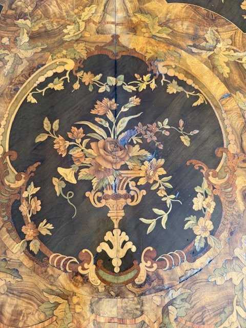 Inlaid Center Table.-photo-4