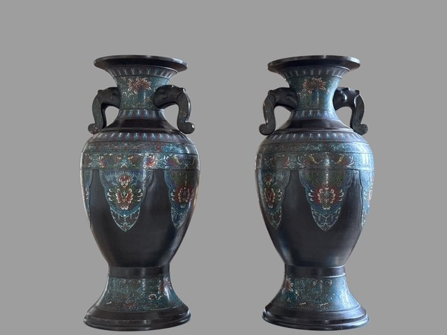 Paire de vases émaillés-photo-2