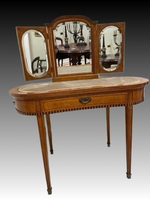 Light Wood Dressing Table-photo-4