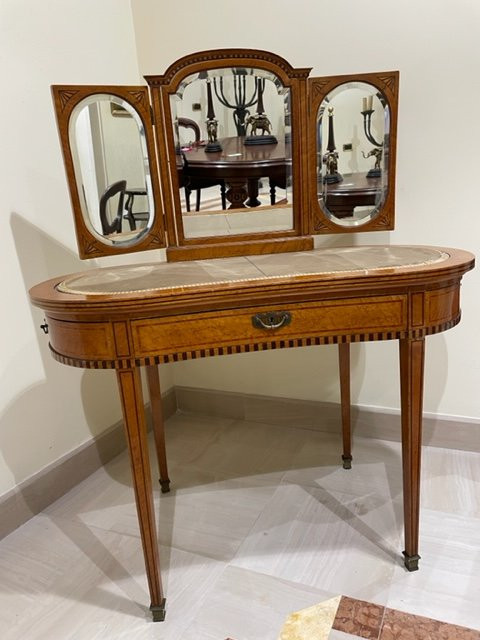 Light Wood Dressing Table-photo-8