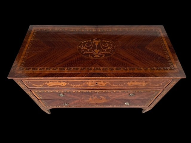 Italian Chest -photo-4