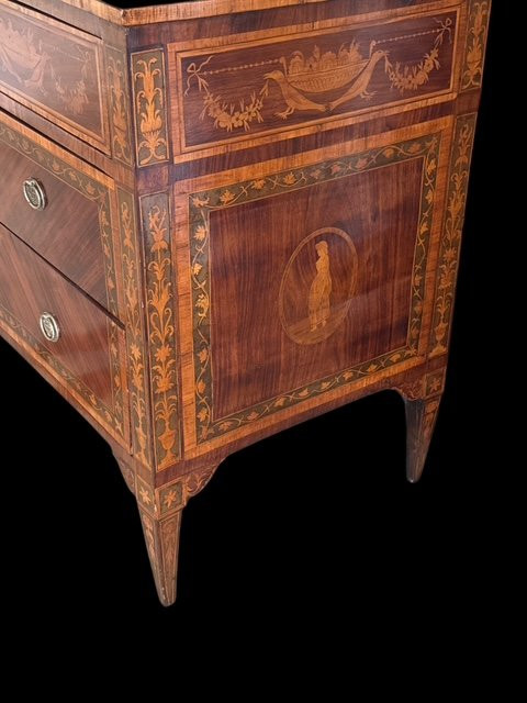 Italian Chest -photo-2