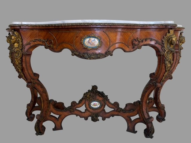 Console -photo-4
