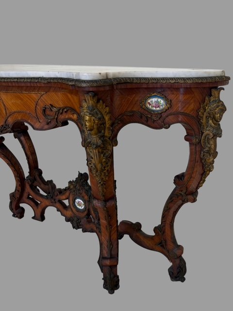 Console -photo-7