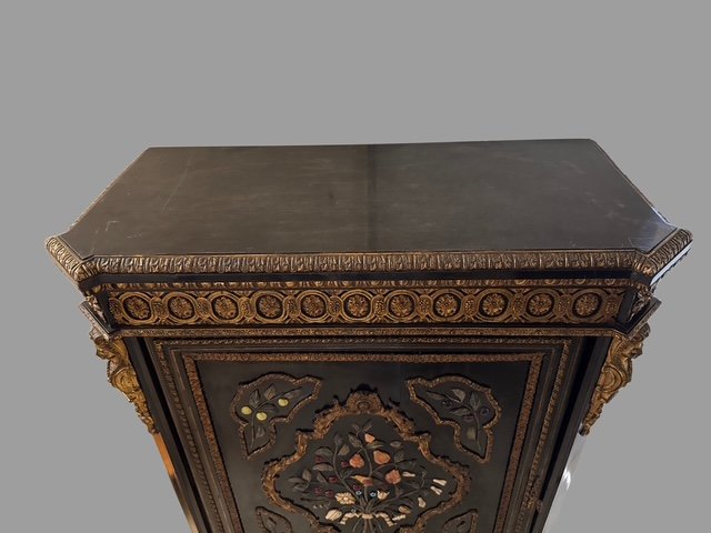 Sideboard With Semi-precious Stones -photo-7