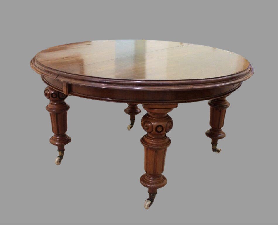 Round Mahogany Table, Victorian Period-photo-3