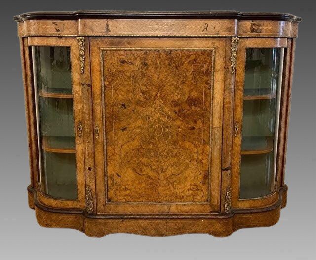 Walnut Burl Buffet 'three Doors