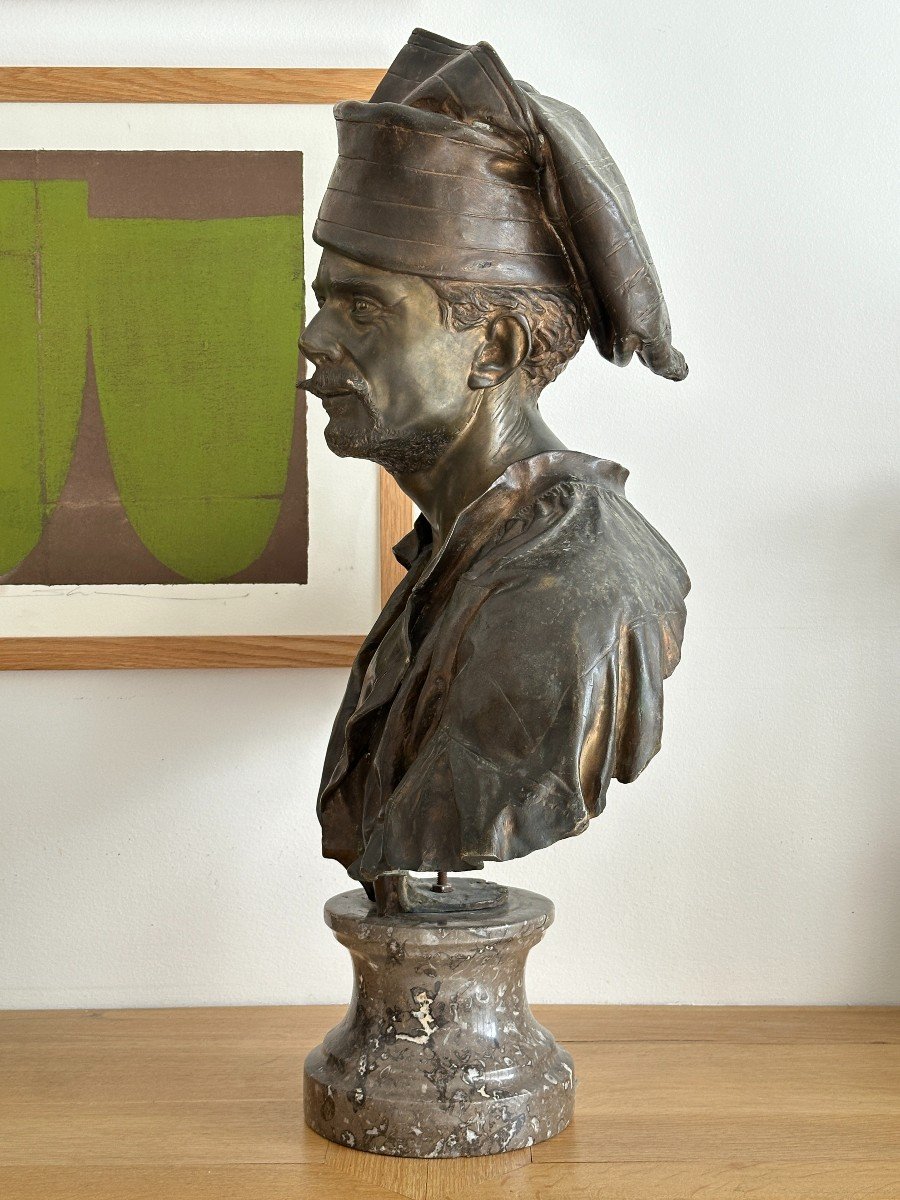 Man With A Cap - Bronze Bust - Spanish School-photo-1