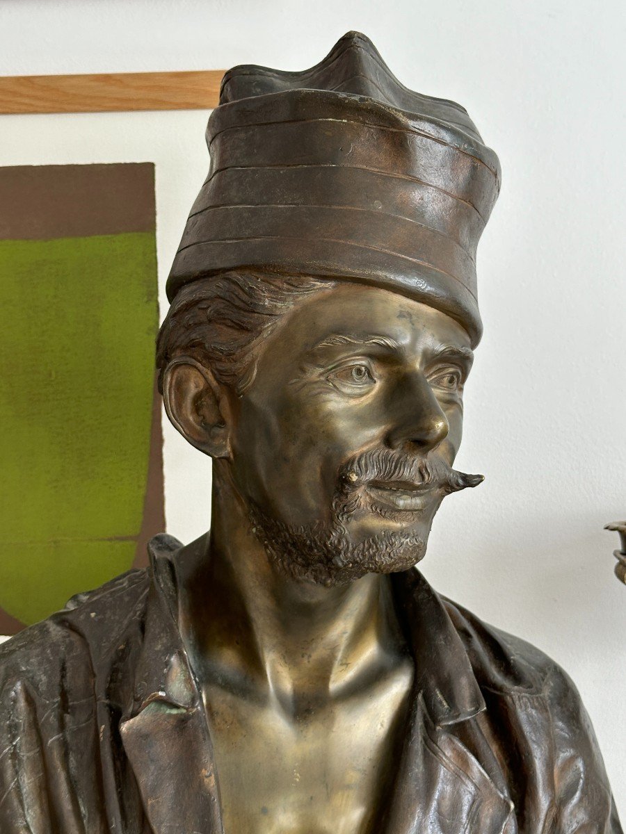 Man With A Cap - Bronze Bust - Spanish School-photo-4