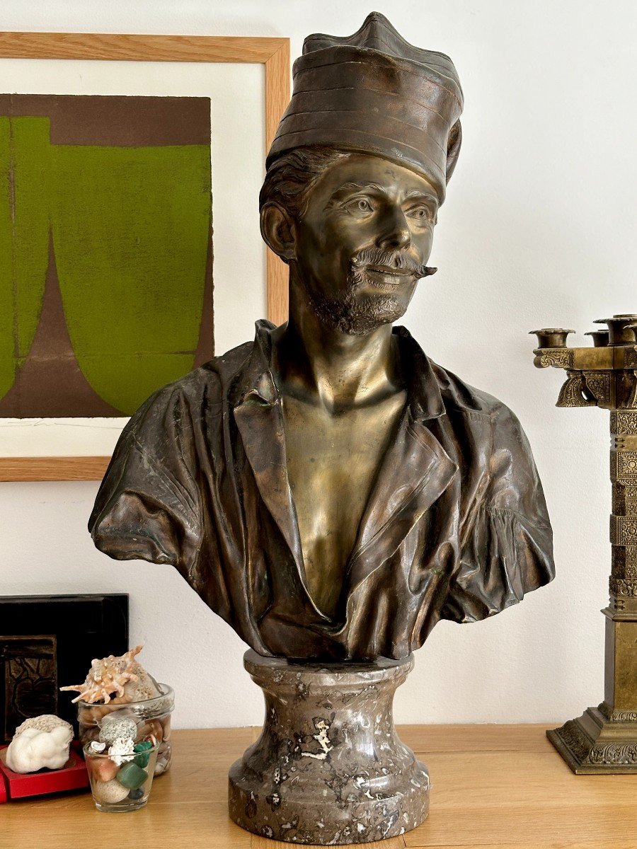 Man With A Cap - Bronze Bust - Spanish School-photo-7