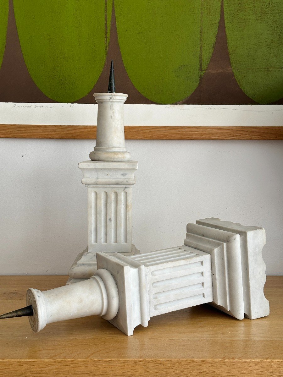 Pair Of Candlesticks On Fluted Base - White Marble-photo-3