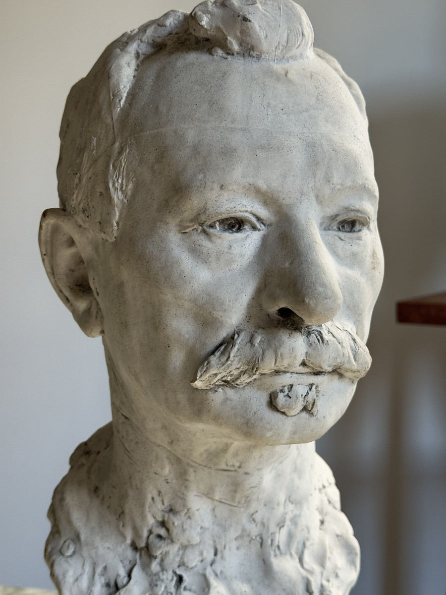 Bust Of A Mustachioed Man - F. Desruelles - Plaster-photo-2