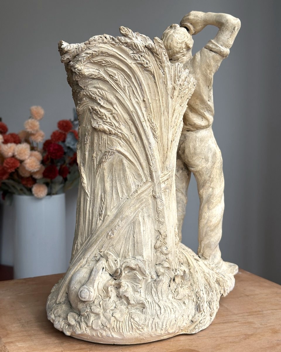 Paul Richer - Peasant Drinking, Leaning Against Sheaves Of Wheat - Original Terracotta-photo-2