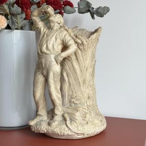 Paul Richer - Paysan buvant adossé à des gerbes de blé - Terre cuite originale