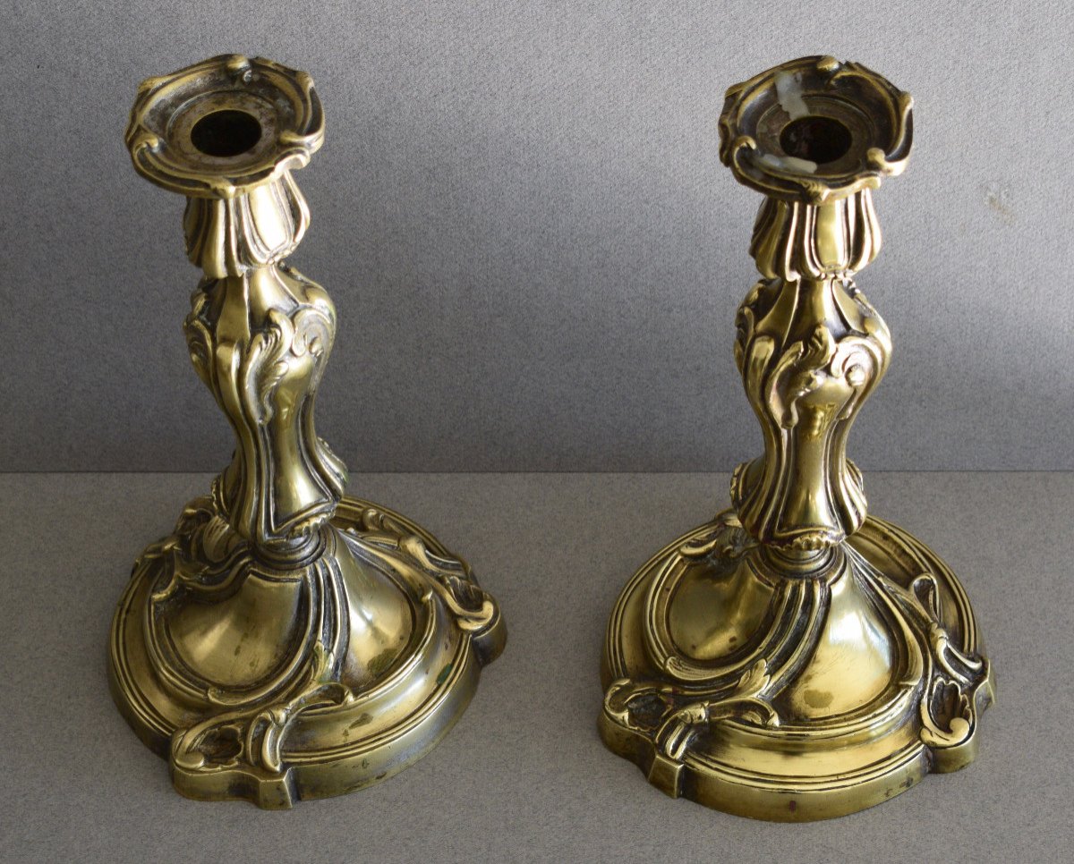 Pair Of Louis XV Style Candlesticks In Bronze-photo-3